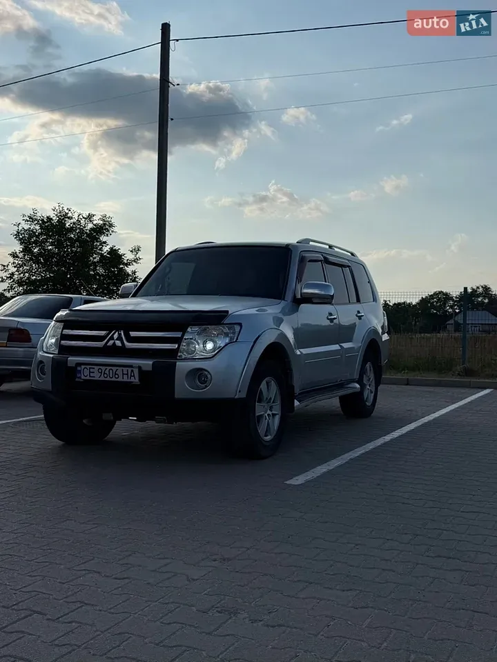 Mitsubishi Pajero Wagon