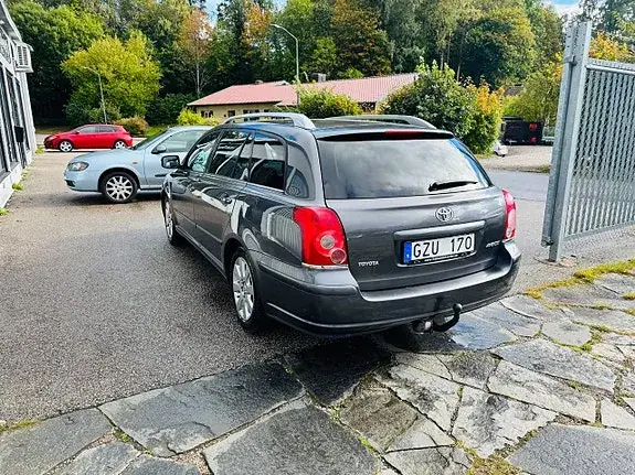 Toyota Avensis 2008 photo 4