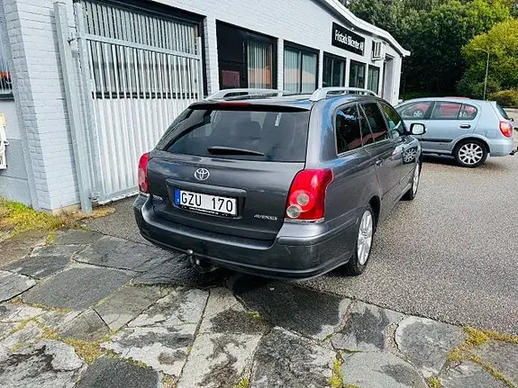Toyota Avensis 2008 photo 3