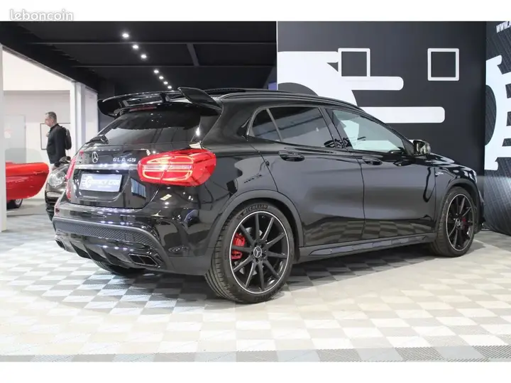 Mercedes-Benz Gla 45 Amg 2016 photo 3