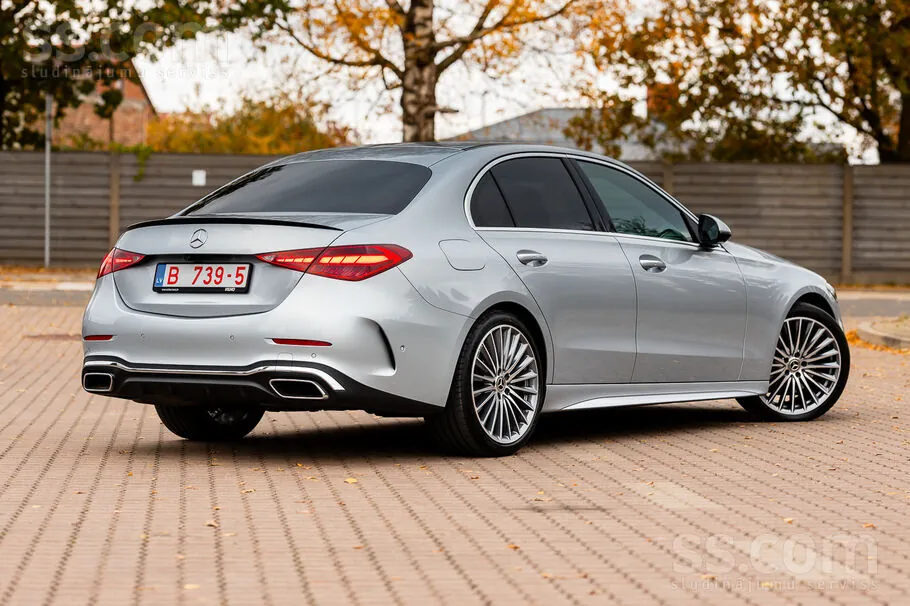 Mercedes-Benz C180 2024 photo 4