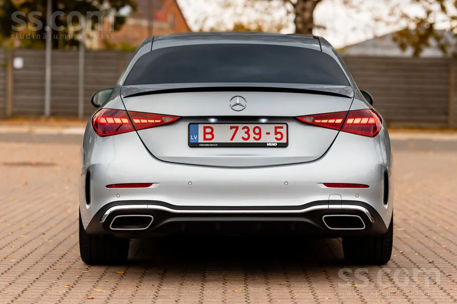 Mercedes-Benz C180 2024 photo 3