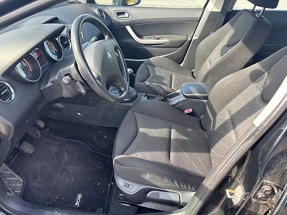 Peugeot 308 2010 photo 5