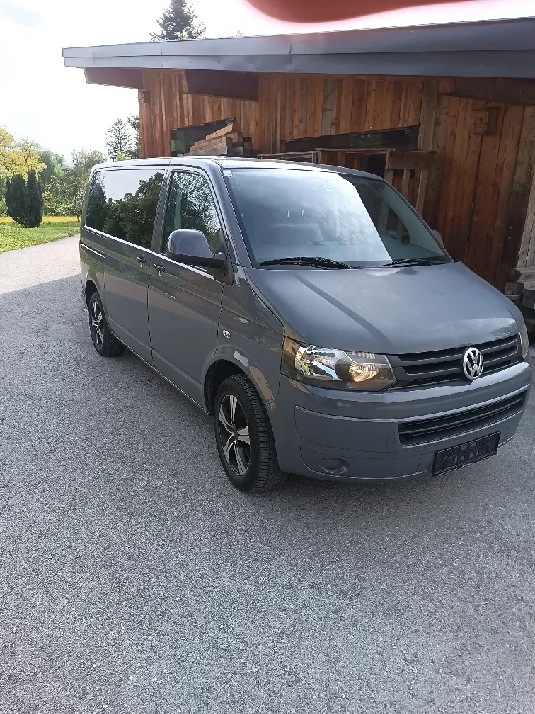 Volkswagen T5 2010 photo 2