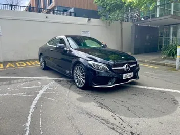 Mercedes-Benz C 200 2017 photo 2
