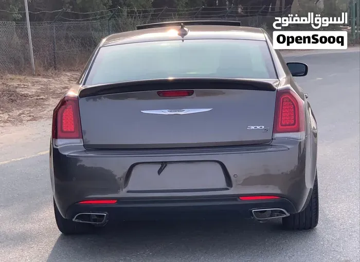 Chrysler 300 2018 photo 3
