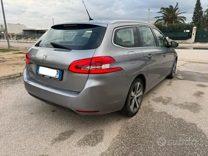 Peugeot 308 2020 photo 4