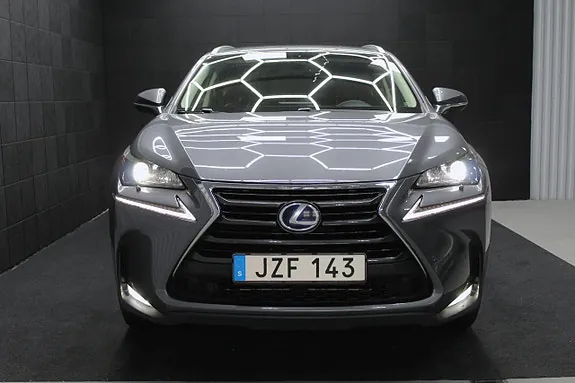 Lexus Nx300H 2015 photo 2