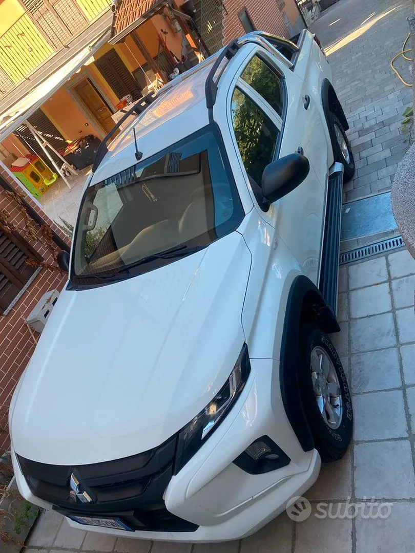 Mitsubishi L200 2021 photo 4