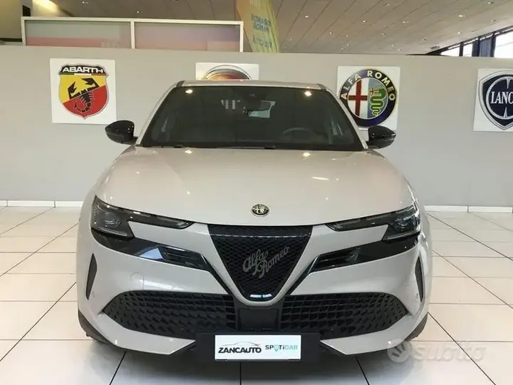 Alfa Romeo Junior 2025 photo 4