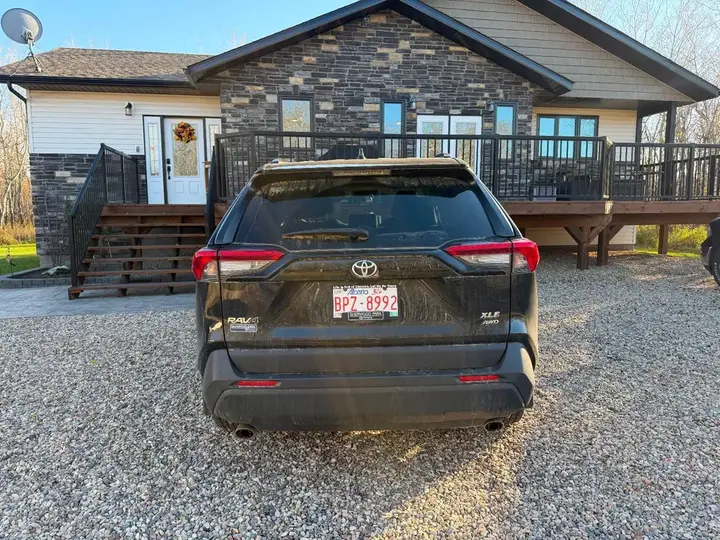 Toyota Rav4 2022 photo 4