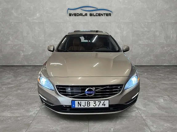 Volvo V60 2014 photo 2