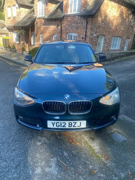 BMW 1 Series 2012 photo 2