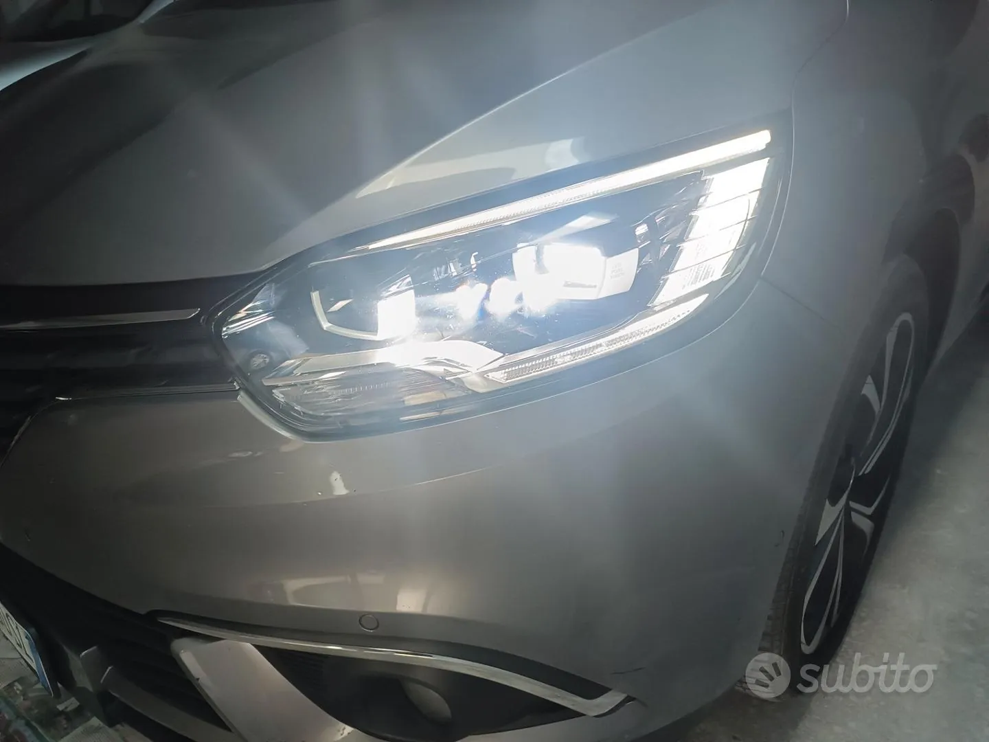Renault Scenic 2017 photo 4