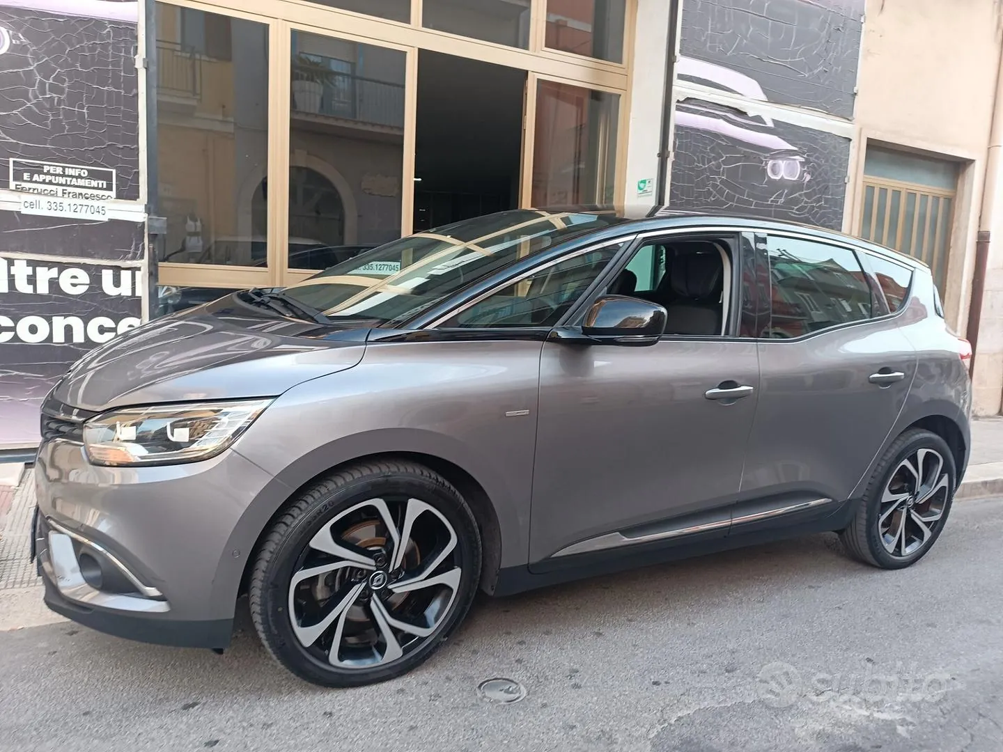Renault Scenic 2017 photo 2