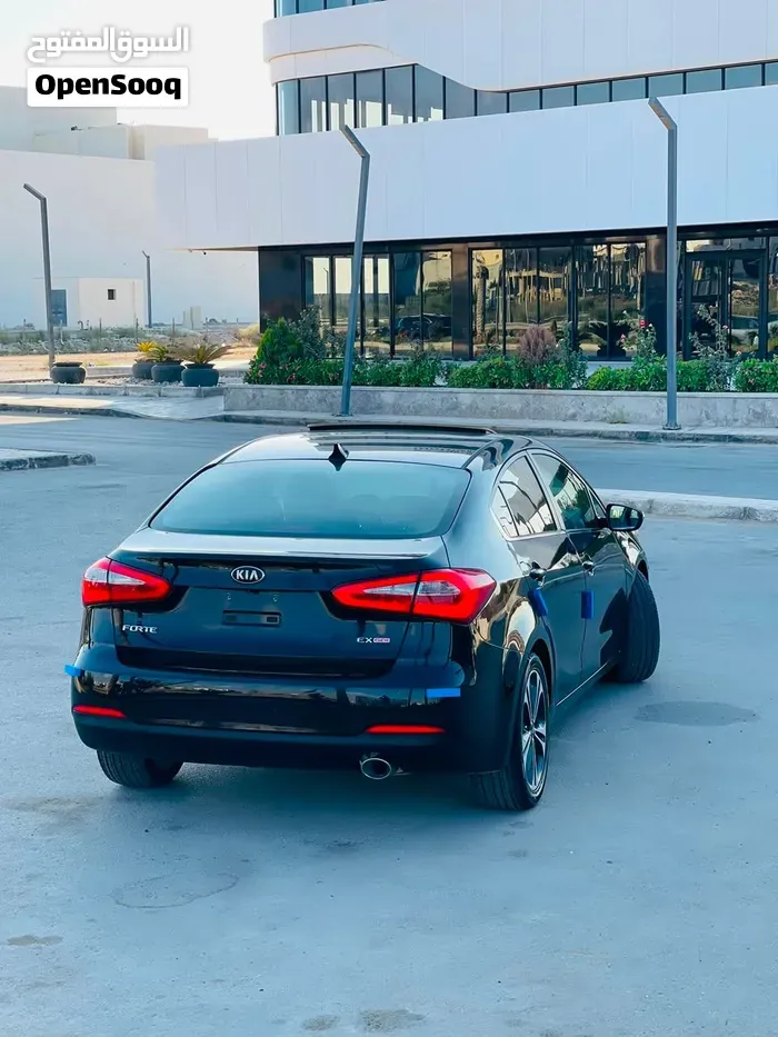 Kia Forte 2015 photo 2