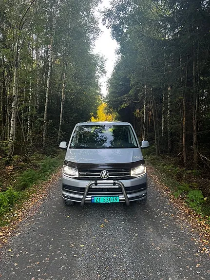 Volkswagen Transporter 2018 photo 2