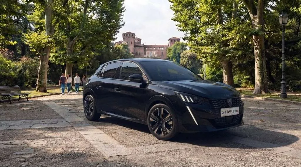 Peugeot 208 2026 photo 2