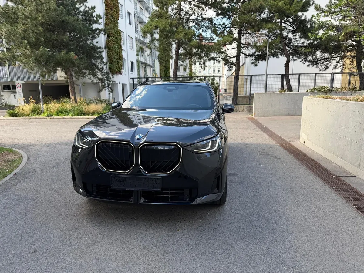 BMW X3 2025 photo 2