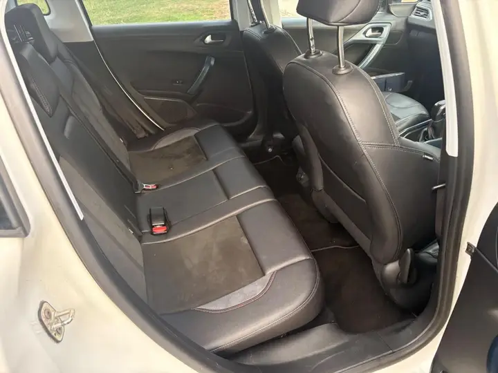 Peugeot 2008 2014 photo 5