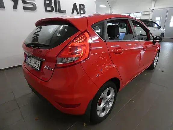 Ford Fiesta 2011 photo 4