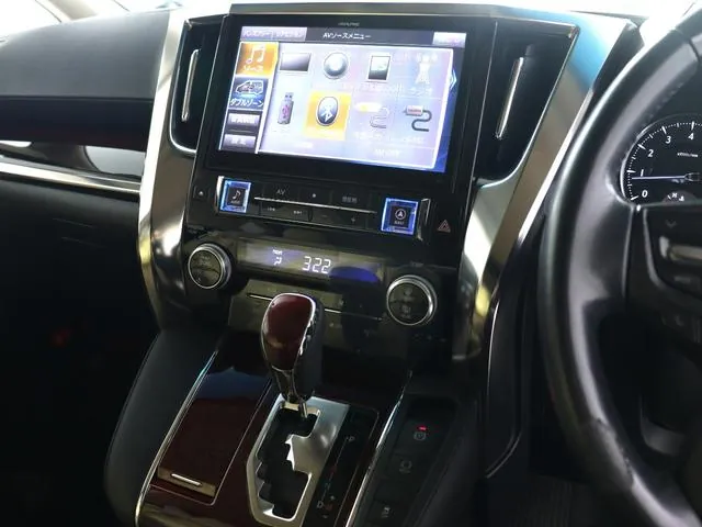 Toyota Alphard 2015 photo 3