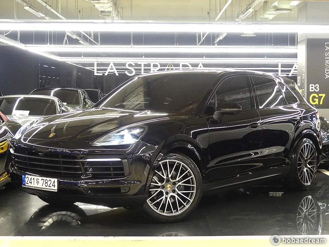 Porsche Cayenne 2021 photo 2