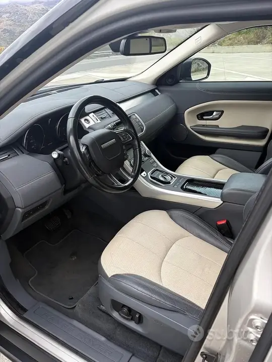 Land Rover Range Rover Evoque 2017 photo 5