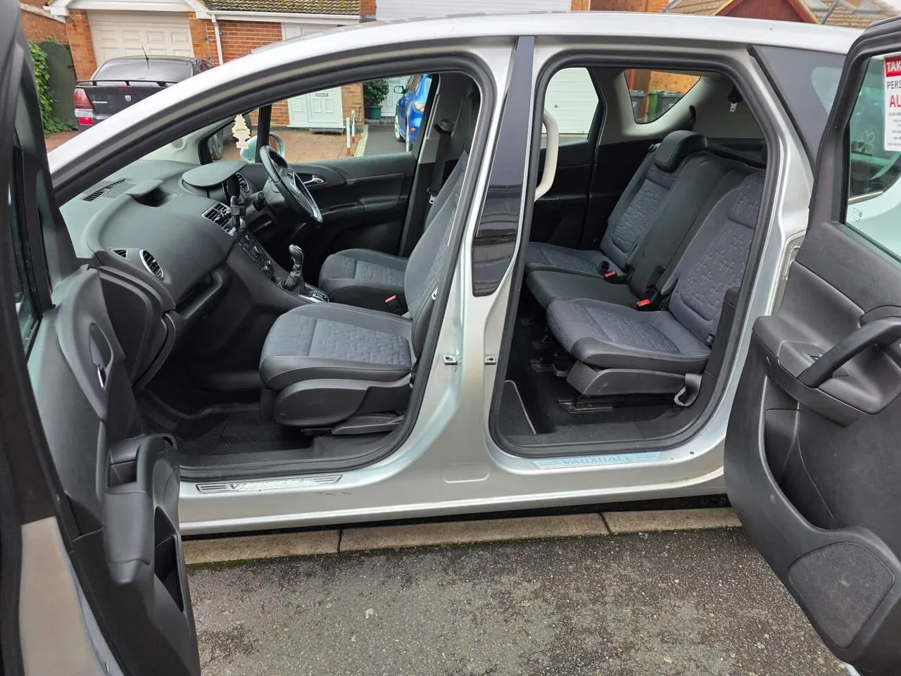 Vauxhall Meriva 2017 photo 2