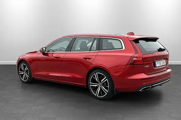 Volvo V60 2019 photo 2