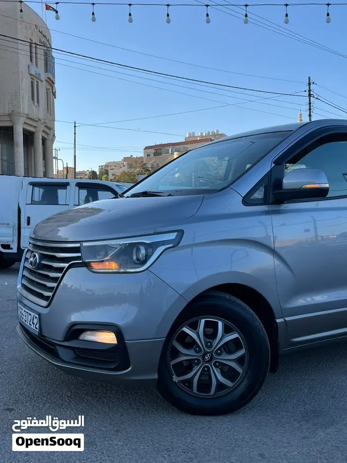 Hyundai H1 2019 photo 4
