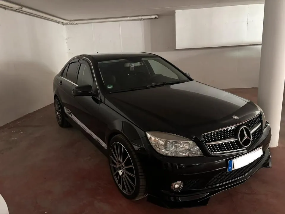 Mercedes-Benz C180