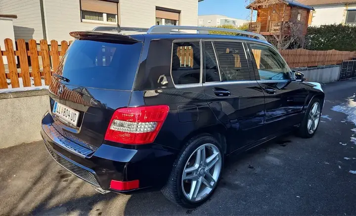 Mercedes-Benz Glk Class 2011 photo 2