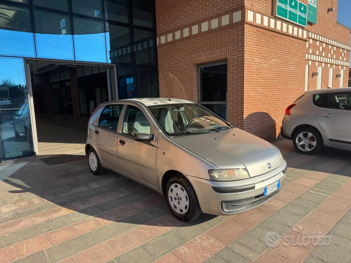 Fiat Punto 2002 photo 2