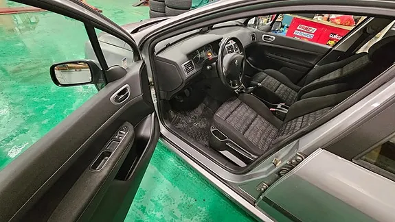 Peugeot 307 2004 photo 5