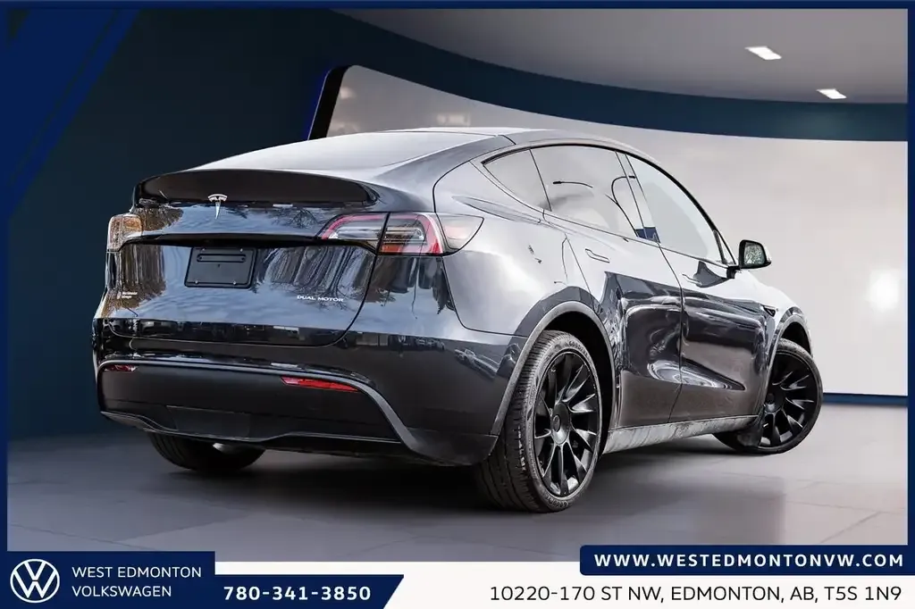 Tesla Model Y 2024 photo 4