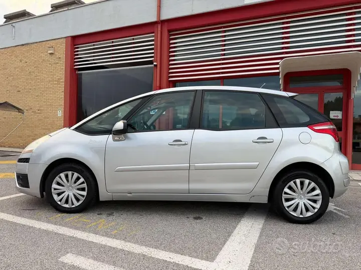 Citroen C4 Picasso 2008 photo 3