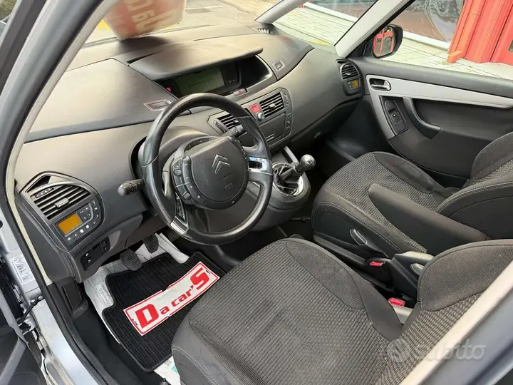 Citroen C4 Picasso 2008 photo 2