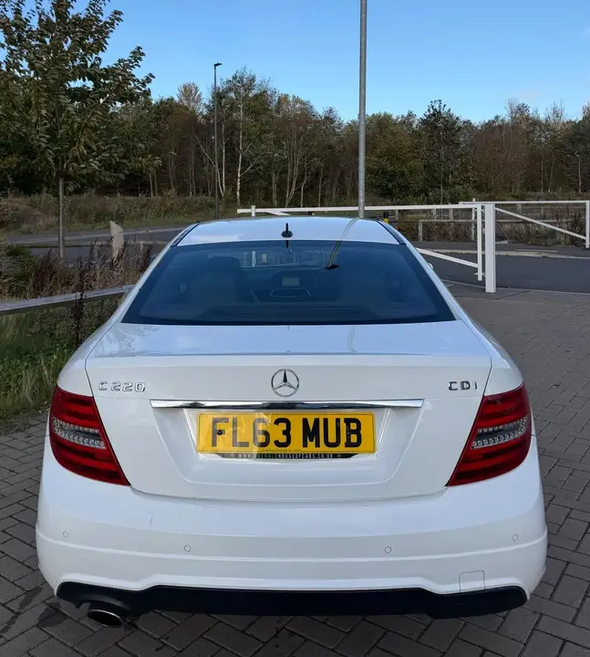 Mercedes-Benz C-Class 2013 photo 4