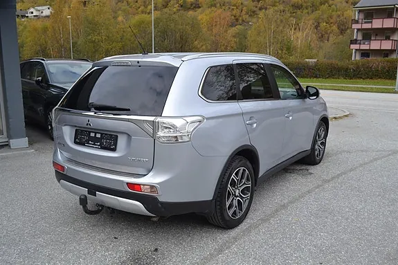 Mitsubishi Outlander 2015 photo 3
