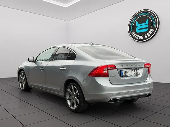 Volvo S60 2015 photo 5