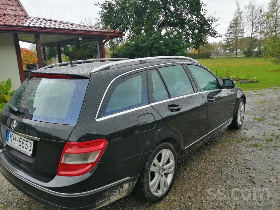 Mercedes-Benz C220 2008 photo 2
