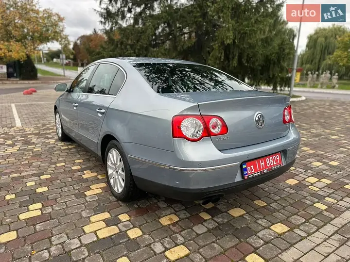Volkswagen Passat 2009 photo 4