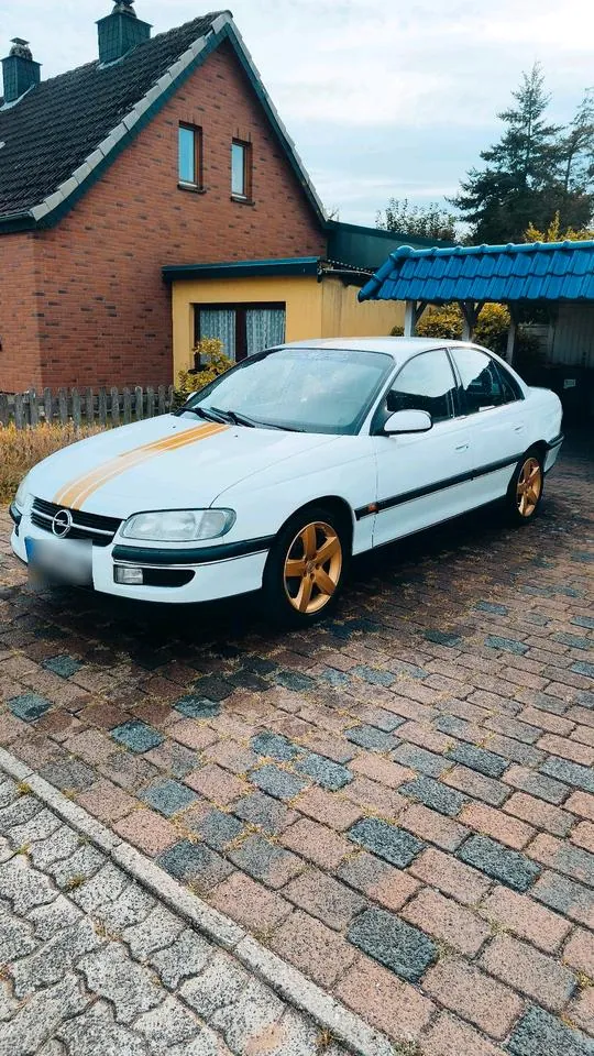 Opel Omega