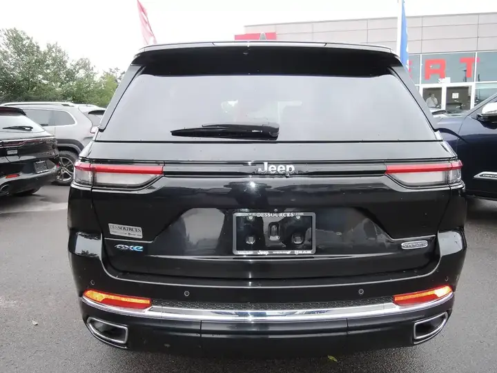 Jeep Grand Cherokee 2022 photo 4