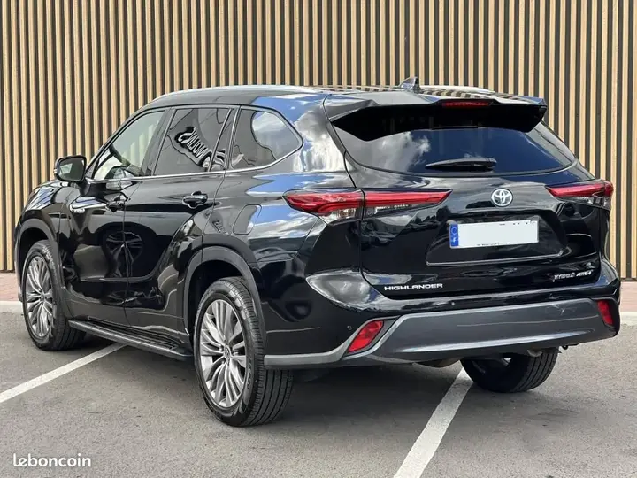 Toyota Highlander 2021 photo 2