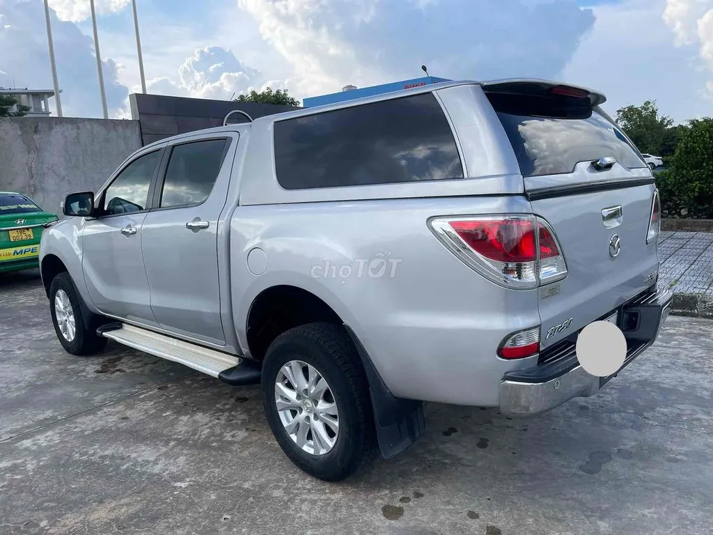 Mazda Bt-50 2013 photo 4