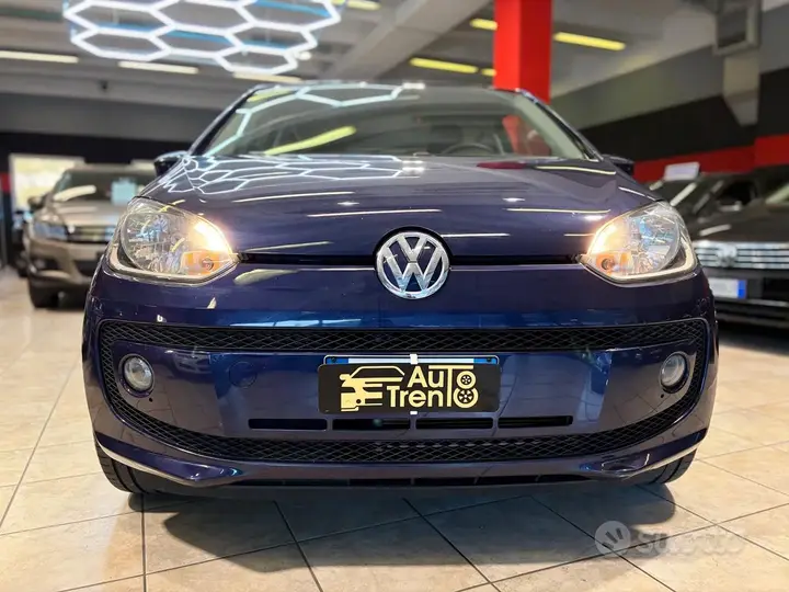 Volkswagen Up 2016 photo 2