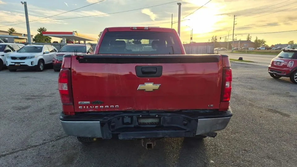 Chevrolet Silverado 1500 2011 photo 4