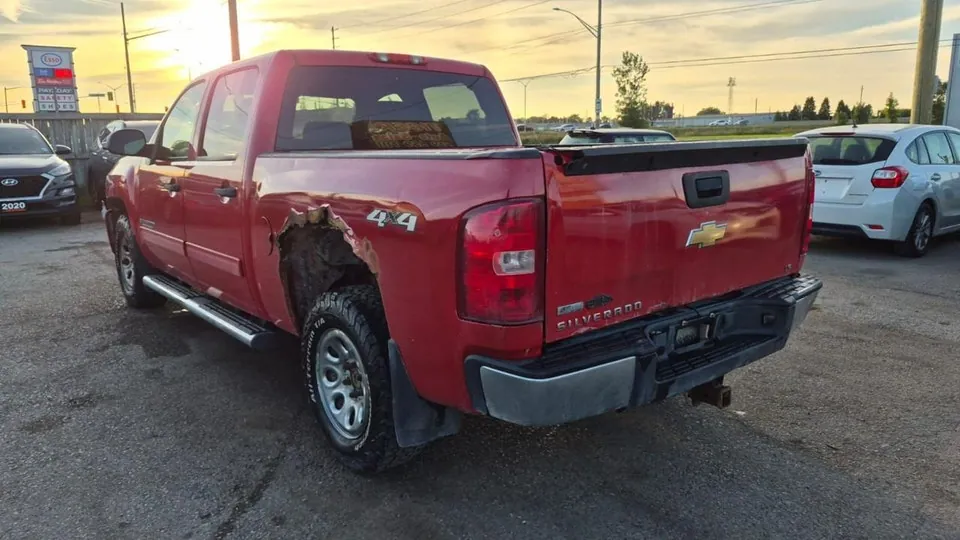 Chevrolet Silverado 1500 2011 photo 3